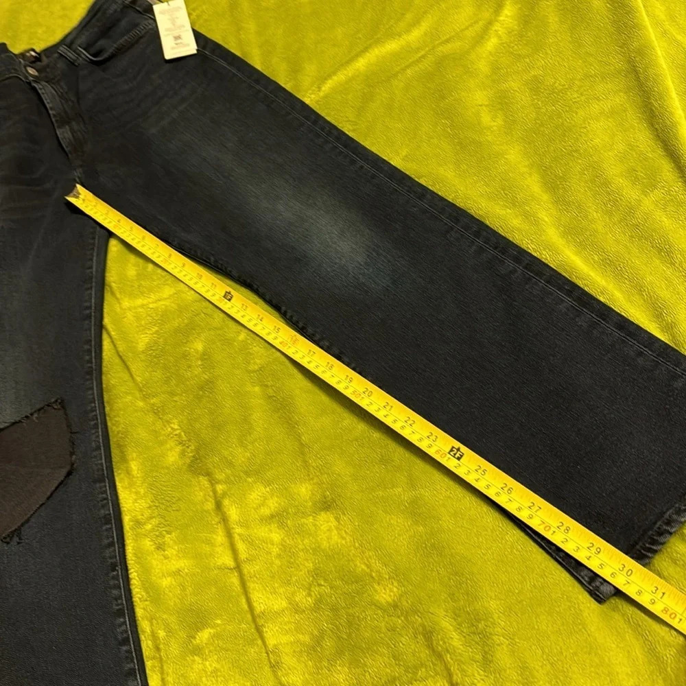 REVOLVE: 7 For All Mankind Easy Slim Jeans Sz 31 Color: Sunbeam - Picture 12 of 15